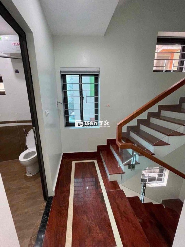 Nhà Ngô Quyền Hà Đông-46m2-3Tầng-Dân Xây Mới-ÔTÔ Đỗ Cửa-20m Ra Hà Đông