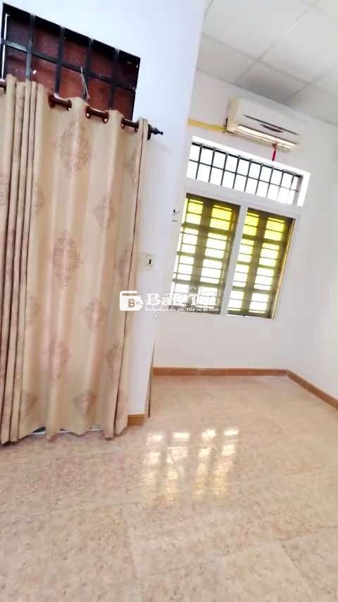 Nhà mới đẹp, HXH thông, gần Emart Phan Huy Ích, 2PN 2WC