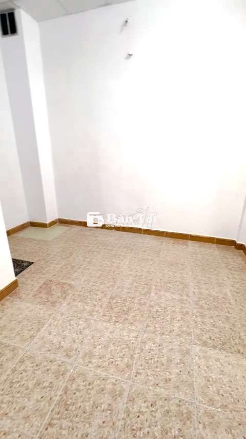Nhà mới đẹp, HXH thông, gần Emart Phan Huy Ích, 2PN 2WC