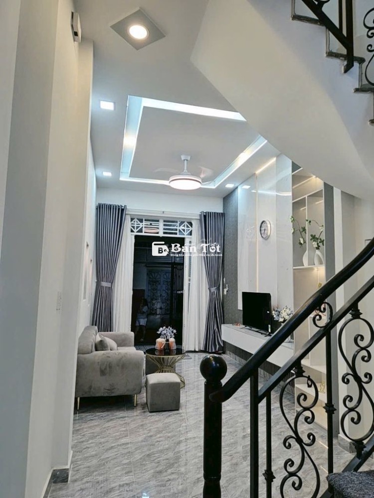 Bán Nhà Đường Trường Sa 1 Trệt 2 Lầu Full Nội Thất, Nhà Đẹp  
