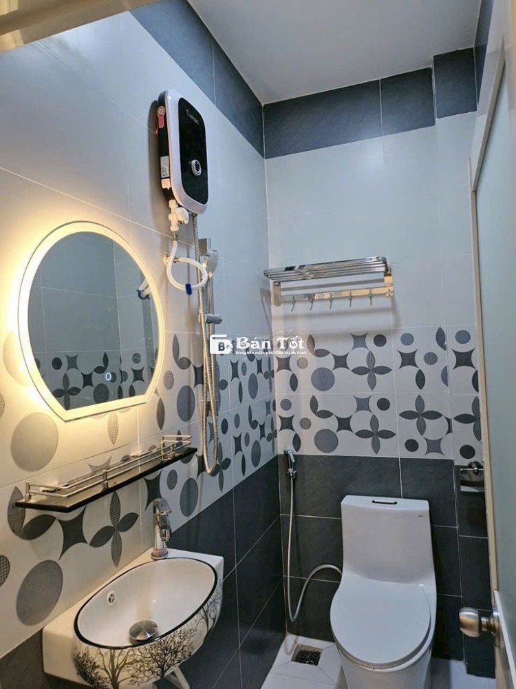 Bán Nhà Đường Trường Sa 1 Trệt 2 Lầu Full Nội Thất, Nhà Đẹp  