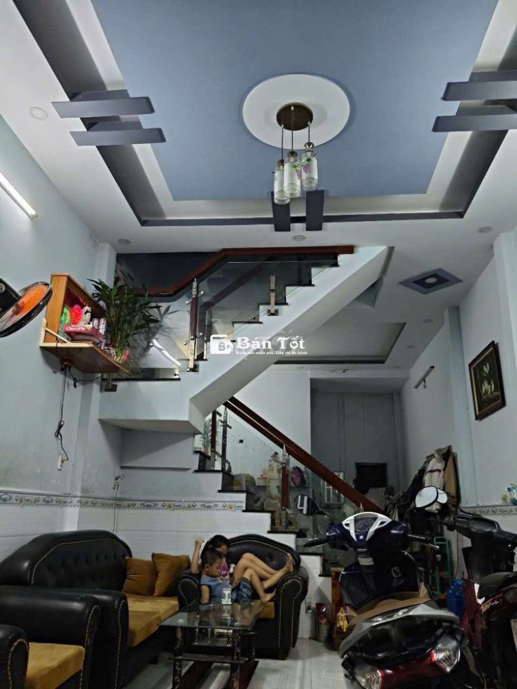 Bán nhà 4 x 10 hẻm xe hơi đường Võ Văn Vân Vĩnh Lộc B, Bình Chánh