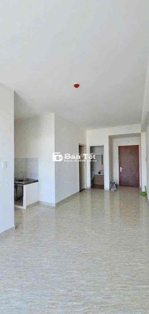 Bán chung cư Hoàng Quân view hồ bơi (đã có sổ đỏ)