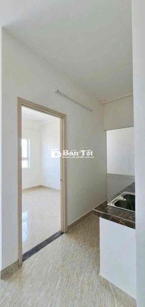 Bán chung cư Hoàng Quân view hồ bơi (đã có sổ đỏ)
