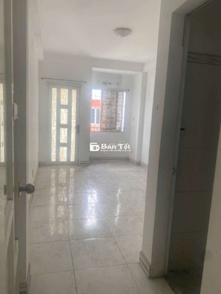 ❌🆘🏠 14 phòng 14wc, mặt tiền Khu Cư Xá Bắc Hải, gần Bãi Xe.