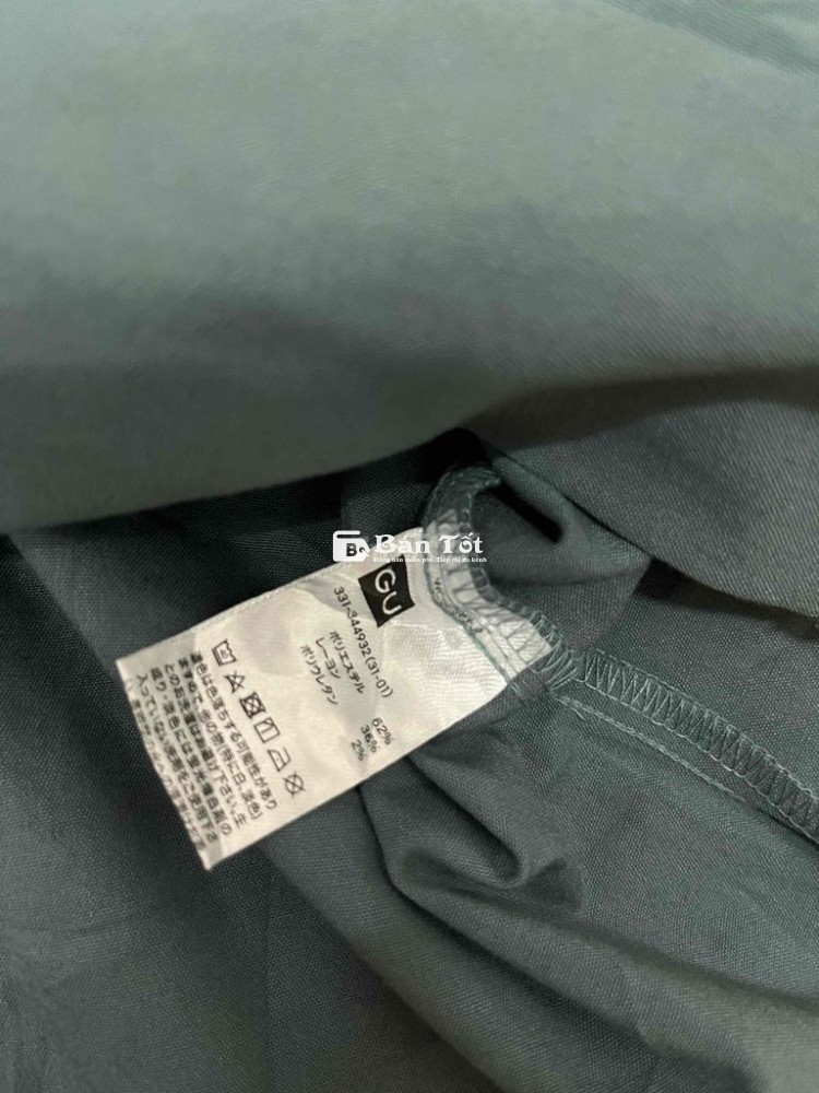 áo GU cổ tàu size L