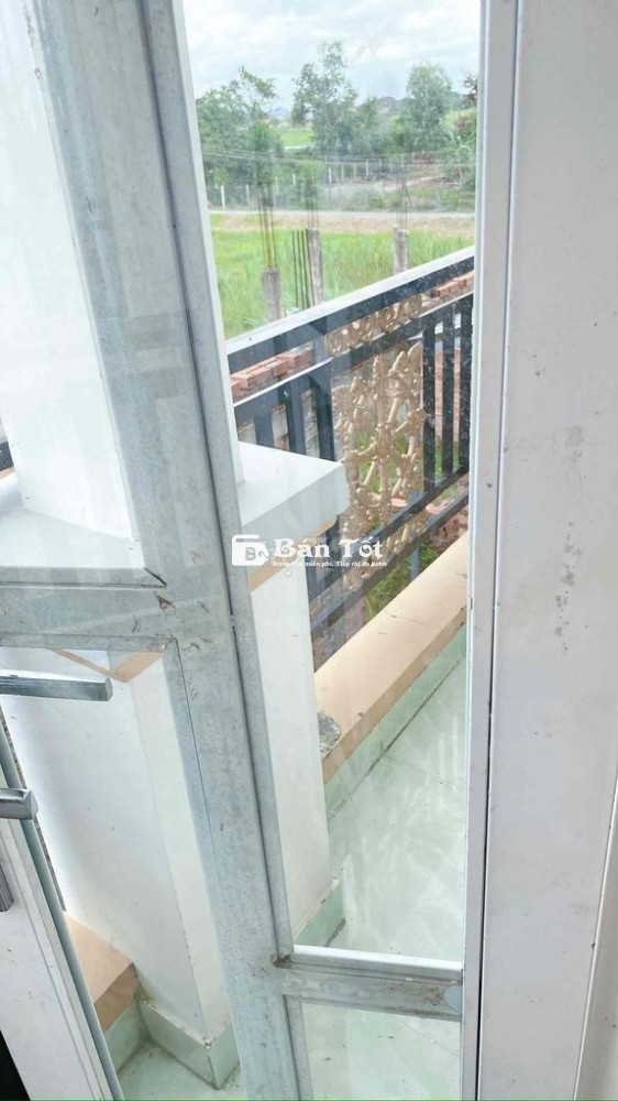 bán nhà sổ hồng chung - giếng khoan có lọc - nội thất cơ bản