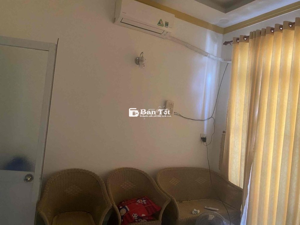 bán nhà sổ hồng chung - giếng khoan có lọc - nội thất cơ bản