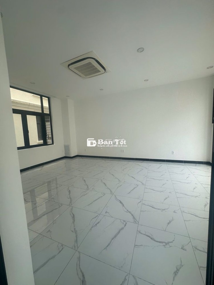 MỨC GIÁ SỐC: MẶT BẰNG KINH DOANH HƠN 100m2 HOÀN THIỆN TẠI VHGP