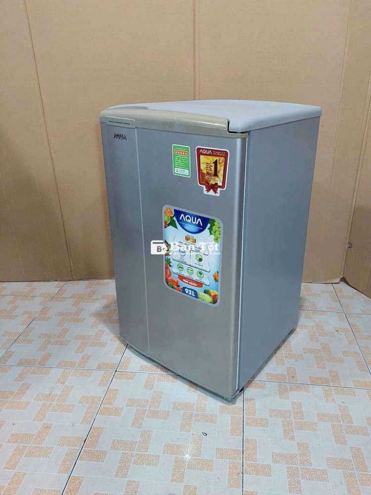 Tủ lạnh Aqua P862N5 nhỏ gọn 1ngăn, lạnh tốt