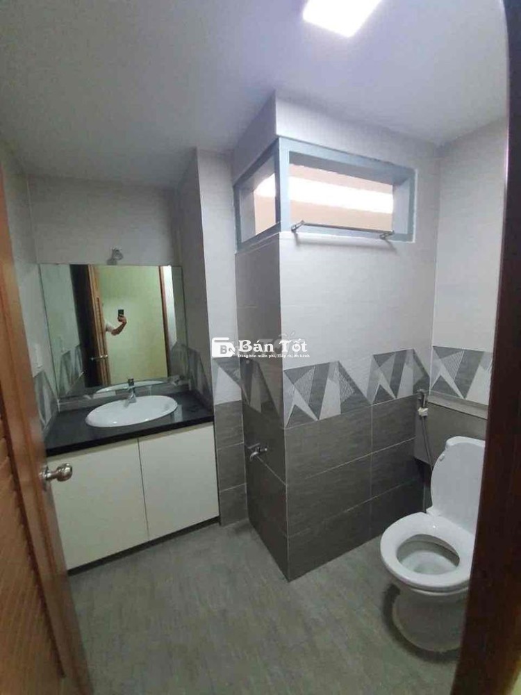 Nhà trệt lầu hẻm YERSIN gần Ngã 6 đường nhựa chỉ 3ti650