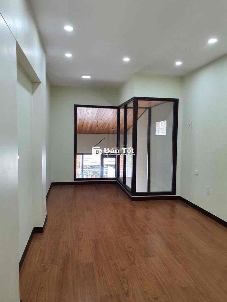 Nhà trệt lầu hẻm YERSIN gần Ngã 6 đường nhựa chỉ 3ti650