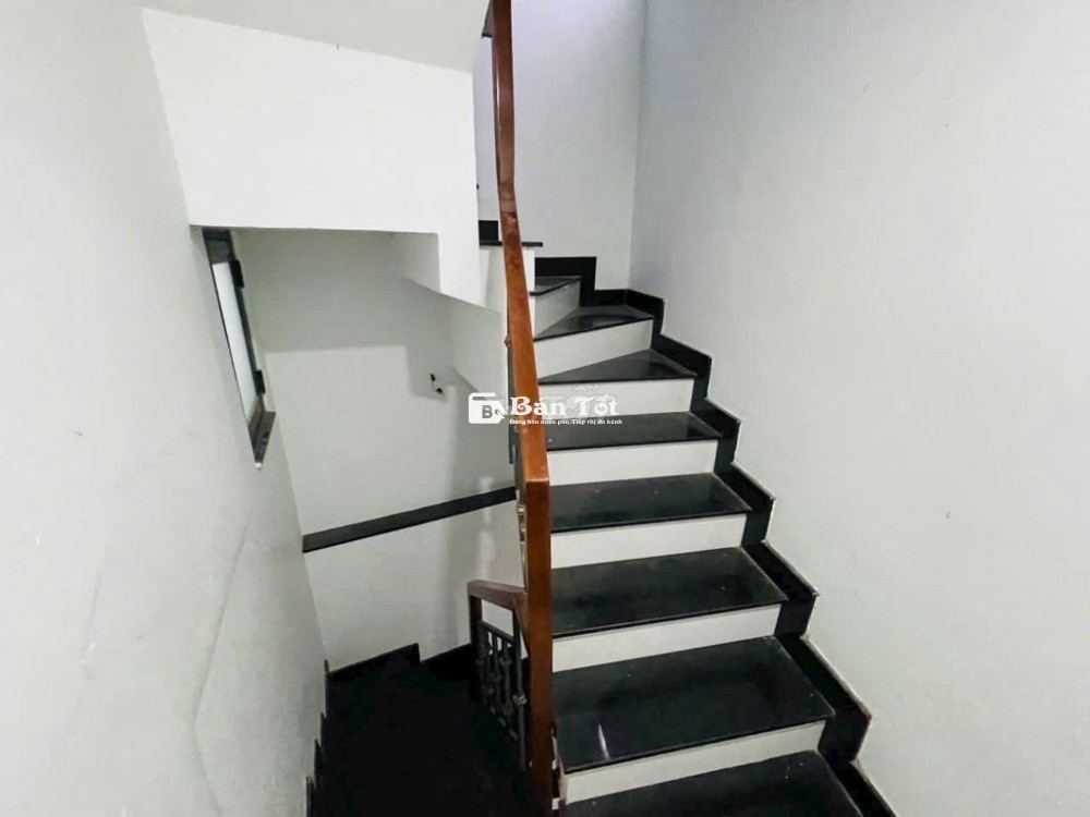 Nhà 4 Lầu HXH Nguyenx Văn Nghi Gò Vấp thu nhập 30 triệu Bán Gấp 7,3 tỷ
