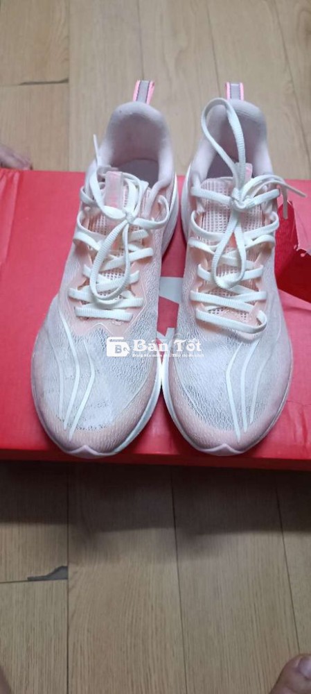 Thanh lý giày chạy bộ Lining size 37 38 đi vừa