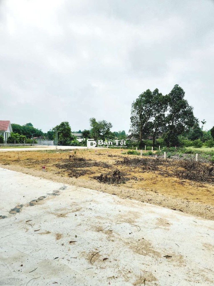 Đất kiệt betong 8m Tứ Hạ gần KCN may Hương Trà Tp Huế