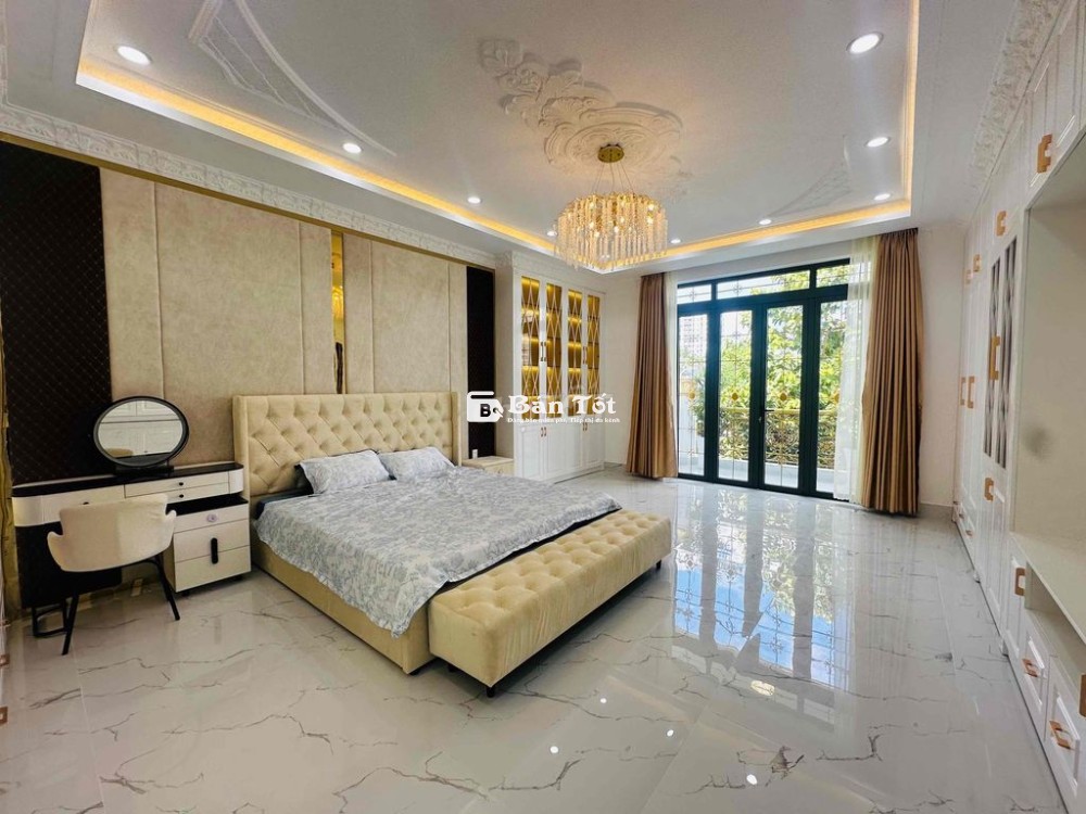 Bán nhà phố đẹp co thang máy ngang 5mX19m 5PN KDC Sài Gòn Chợ Lớn Q7