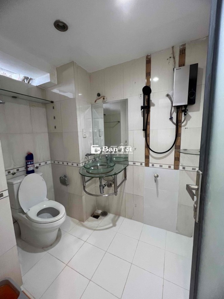 CHO THUÊ chung cư H3 HOÀNG DIỆU Q4 - 2PN1WC 72M2 - 12TR - Ở LIỀN