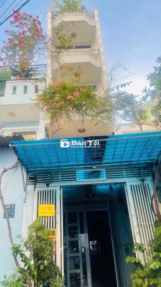 bán gấp nhà quận 1 hẻm xe hơi