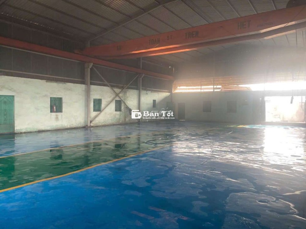 Cho thuê nhà xưởng 536m2 có cẩu trục, nền Epoxy chỉ 30 triệu/tháng  