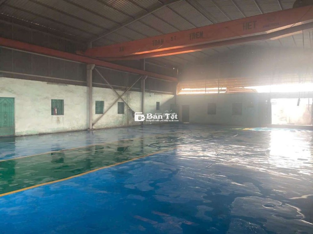Cho thuê nhà xưởng 536m2 có cẩu trục, nền Epoxy chỉ 30 triệu/tháng  