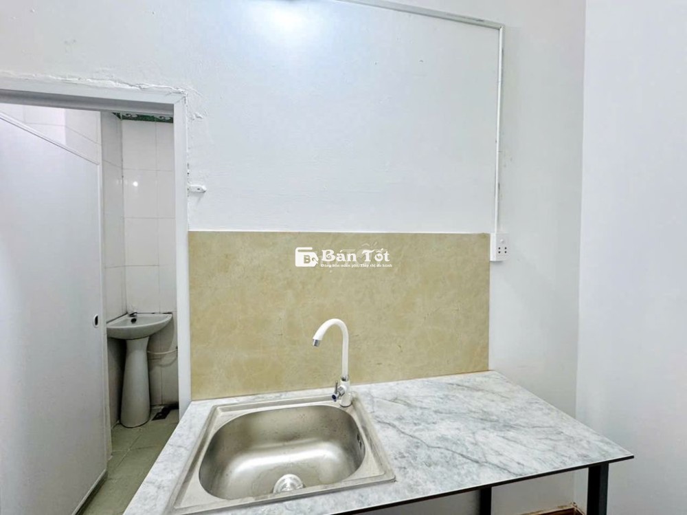 Phòng Mới xây 100%_ Gần ĐH Ngân Hàng _ Cầu Vượt Linh Xuân
