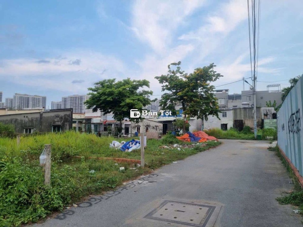 Hàng Ngộp. Siêu Rẻ. HXH Đường Số 32. Nguyễn Xiển. Long Thạnh Mỹ. Q9.