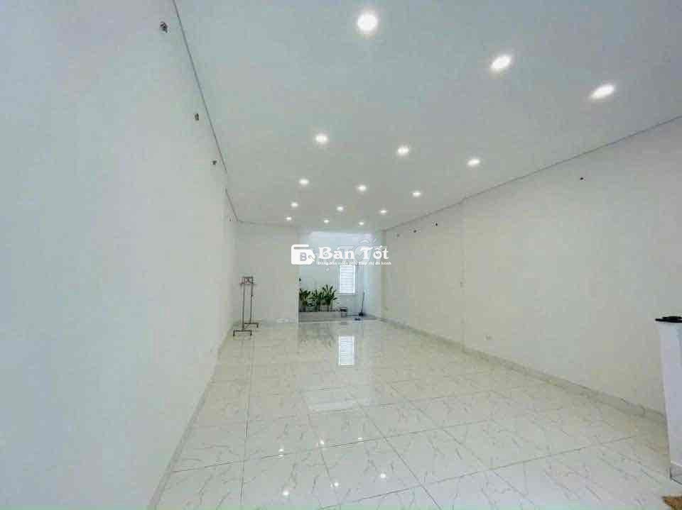 Cho thuê nhà 2 tầng mặt tiền Huỳnh Văn Gấm , Hoà Xuân