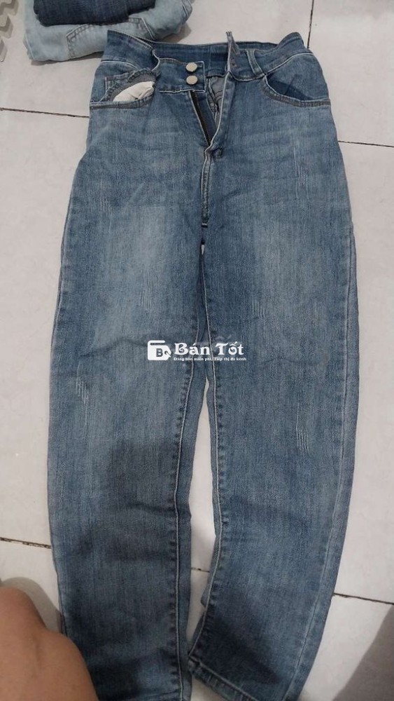 Quần áo nữ còn mới