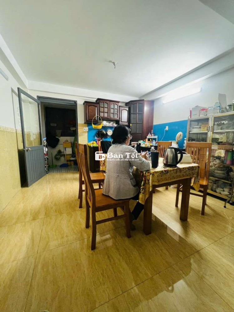 Phạm hữu lầu 3 tầng hẻm XH , 56M2 khu dân cư ,nhà đẹp ở ngay