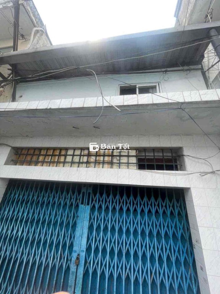 CHỦ NGỘP BÁN GẤP NHÀ CŨ 34m2 CHO A/C VỀ SỮA