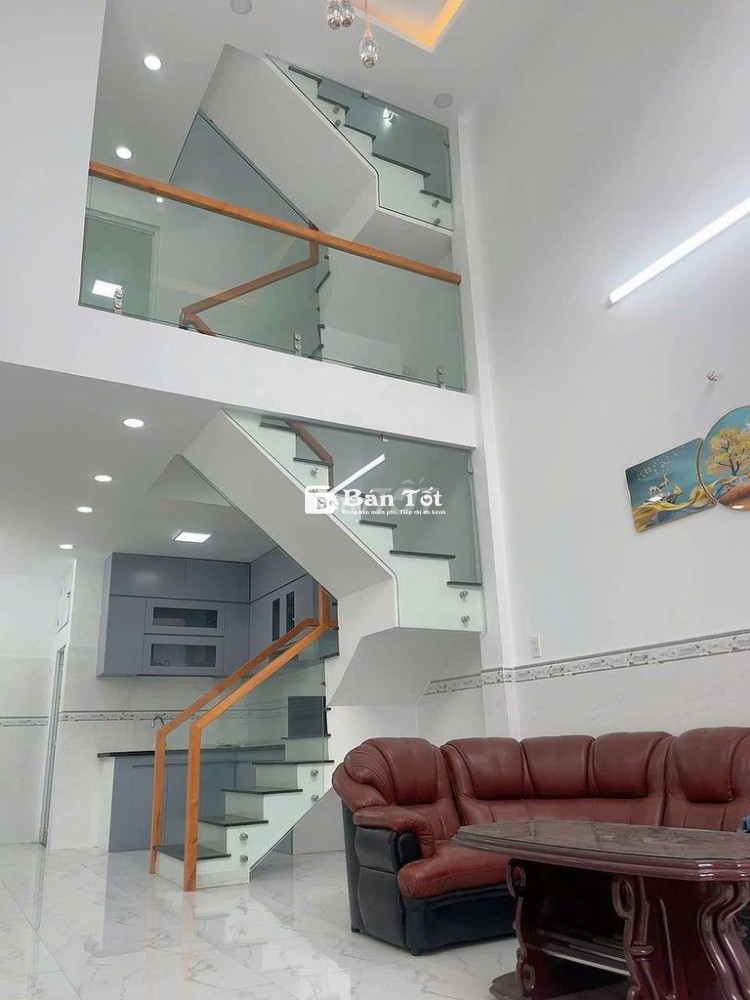 1/ HXH Thông, 4mx11m, Nhà Mới 2 Lầu, Giá 4,x Tỷ, Sát Lê Văn Qưới