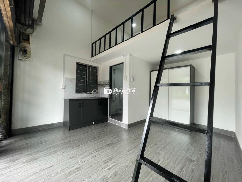 CHO THUÊ KIOT TRÊN ĐƯỜNG TÔ KÝ, ĐỐI DIỆN CÔNG VIÊN PHẦM MỀN QT