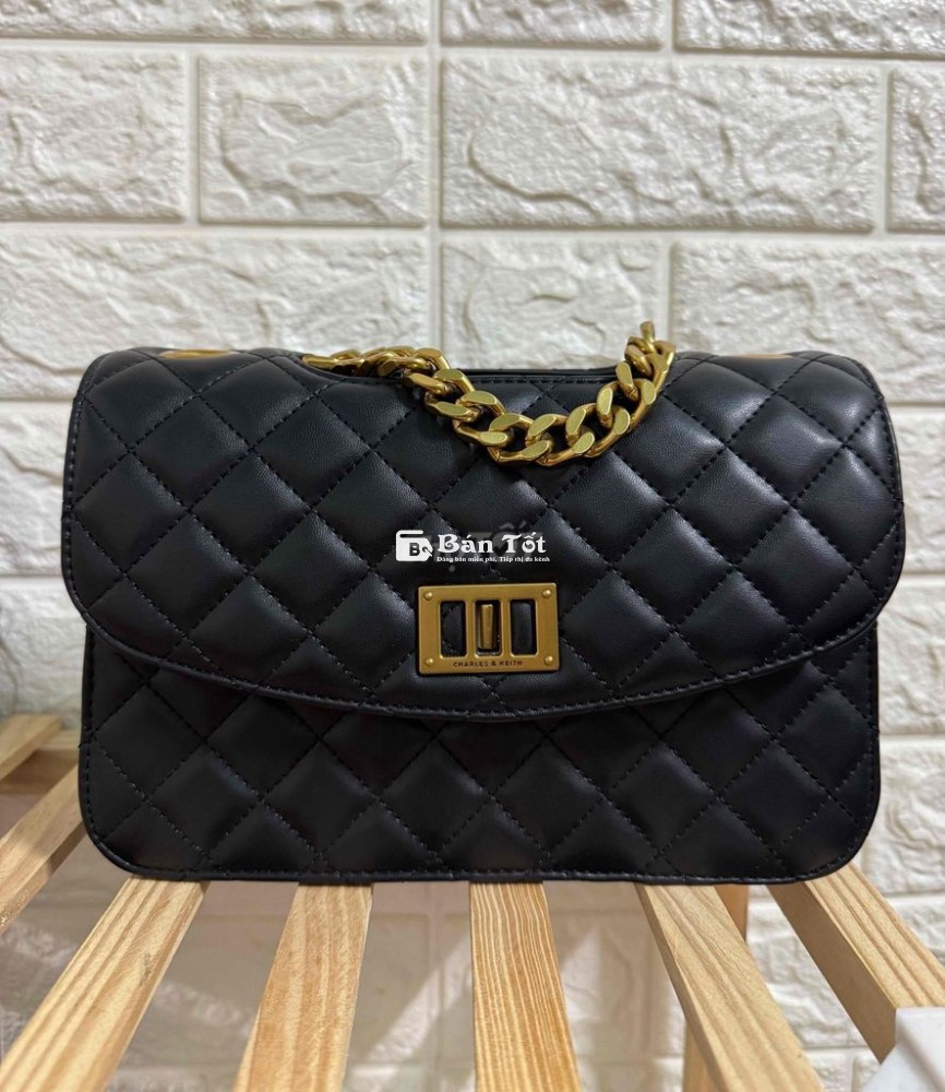Pass túi xách Charles & Keith like new - hãng đã s