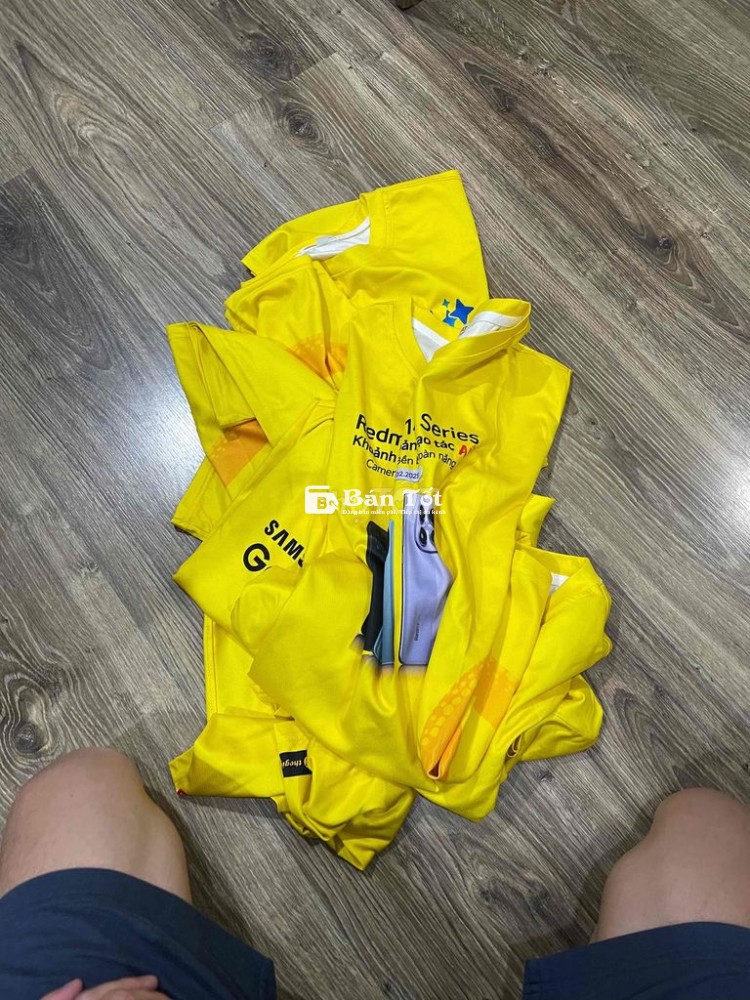 6 áo sơ mi size L ko mặc đến