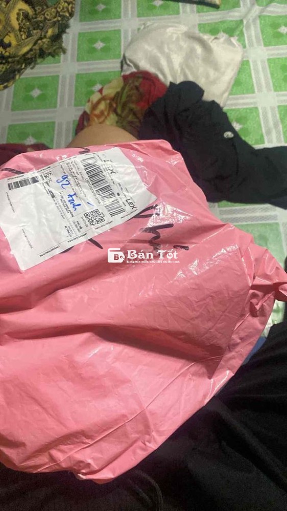 áo lv size xl màu xanh dương