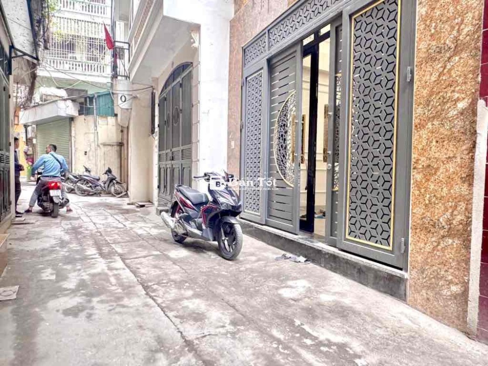 Bán nhà phố Lê Trọng Tấn- Ô tô đỗ cửa- 6 tầng thang máy- Gần phố- 50M2