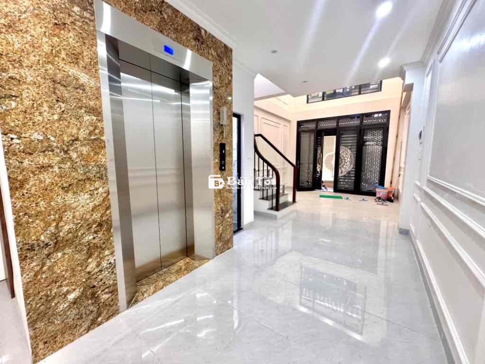 Bán nhà phố Lê Trọng Tấn- Ô tô đỗ cửa- 6 tầng thang máy- Gần phố- 50M2