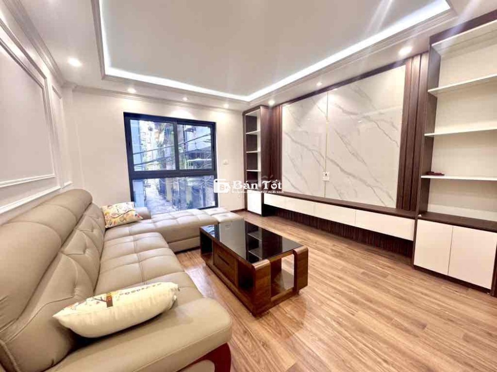Bán nhà phố Lê Trọng Tấn- Ô tô đỗ cửa- 6 tầng thang máy- Gần phố- 50M2