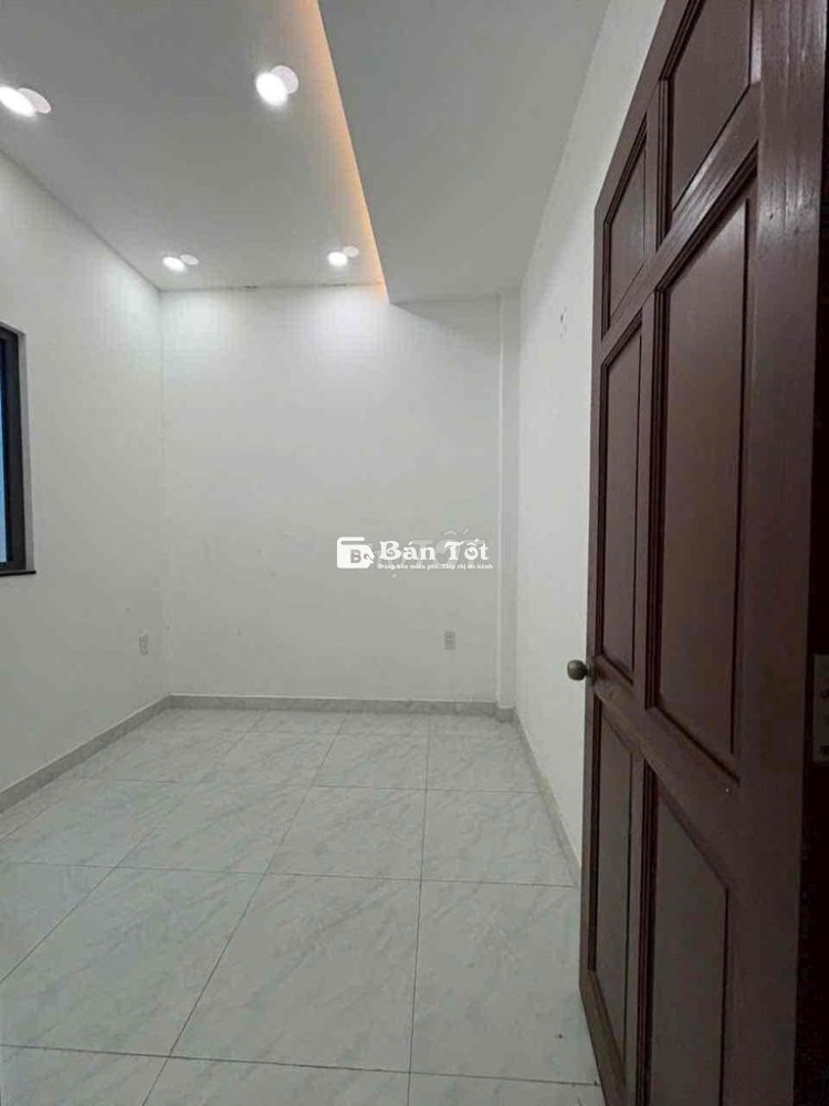 SÁT MT GÒ XOÀI - 3 TẦNG - 4 x 10 - ĐƯỜNG NHỰA 6M THÔNG
