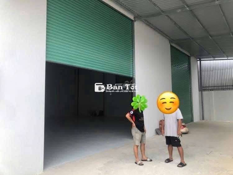 Xưởng mới tinh chưa bốc tem. Trần cao thoáng mát