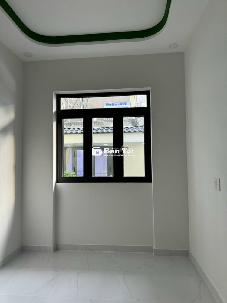 Bán nhà đường Nguyễn Hồng Đào, Phường 14, Q Tân Bình, 3 lầu, DT 5.6x10