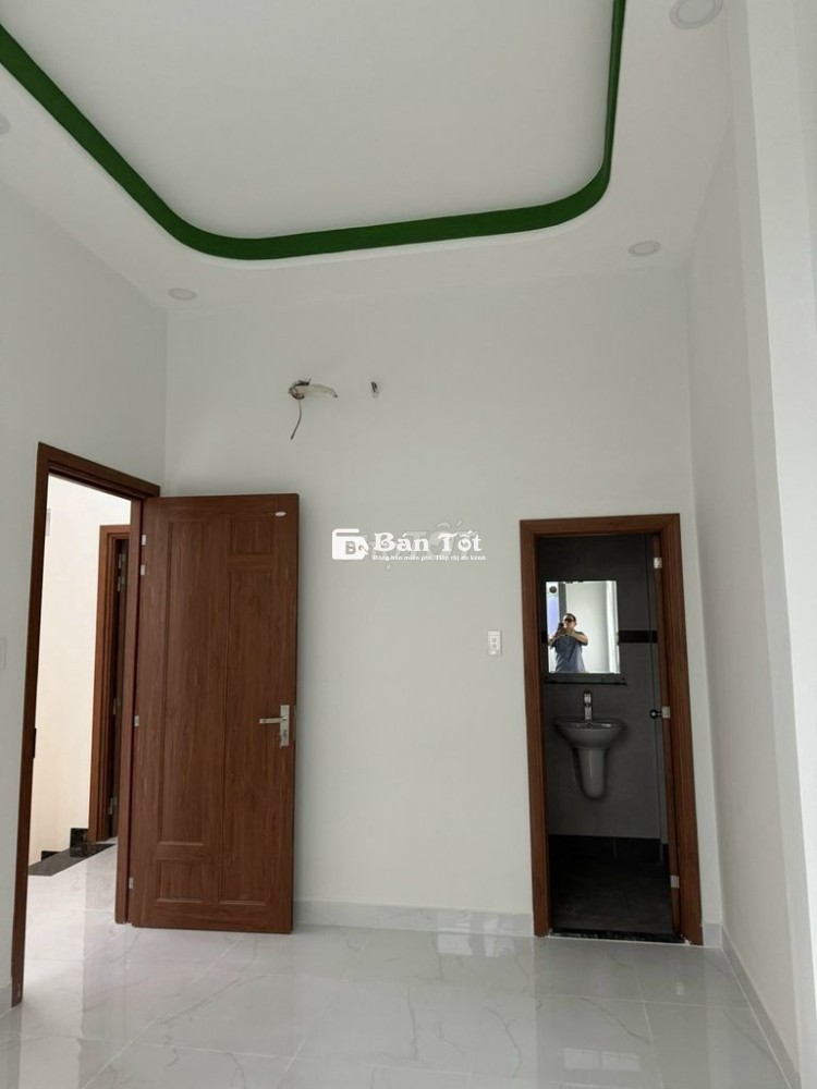 Bán nhà đường Nguyễn Hồng Đào, Phường 14, Q Tân Bình, 3 lầu, DT 5.6x10