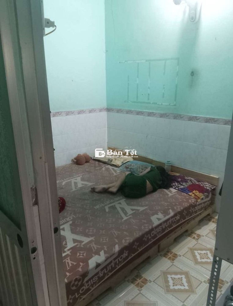 cần bán nhà chính chủ cấp 4 đồng sở hữu 2 nhà