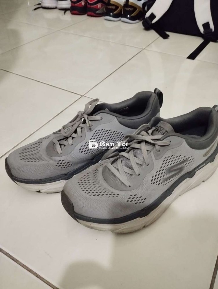 Giày thể thao Skechers maxcushion ultra go