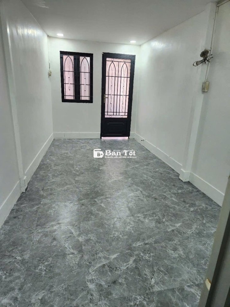 Cho thuê nhà ở riêng đường Trần Hưng Đạo Quận 1