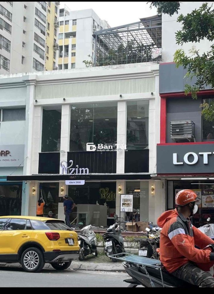 Tuyển Lễ Tân Nzim Beauty Room