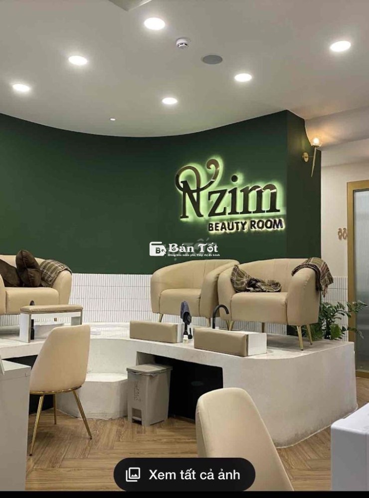 Tuyển Lễ Tân Nzim Beauty Room