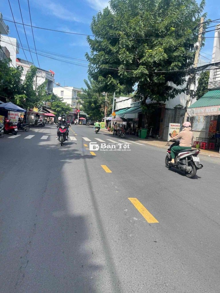 NHÀ 4 TẦNG 175M2 (10.4 X 18 )XE HƠI NGỦ- HẺM 8M XE TẢI Nguyễn Phúc Chu