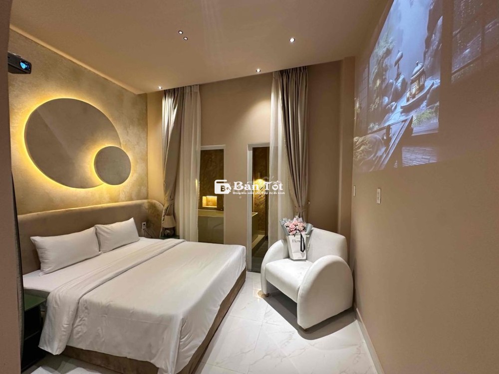 Tuyển buồng phòng Quận 1 làm từ 9h sáng đến 9h tối
