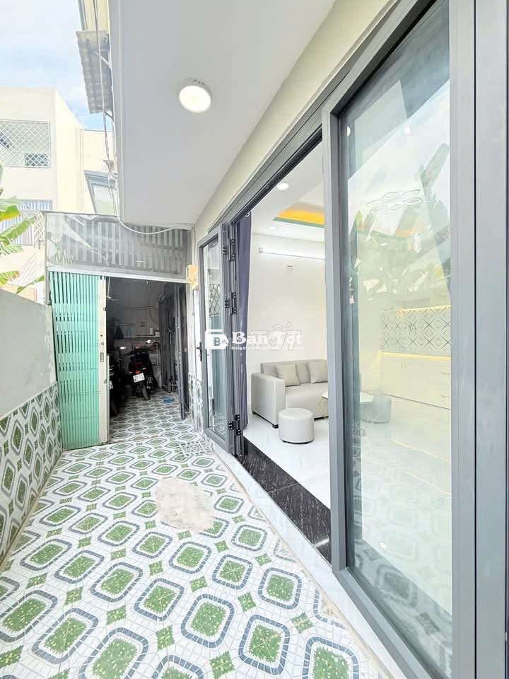 1,380 Tỷ 2 lầu sân thượng 5 x 5 Thị trấn nhà bè